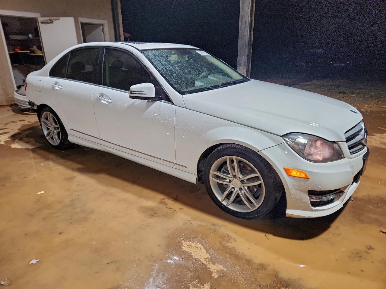 2013 MERCEDES-BENZ C 250 photo 7