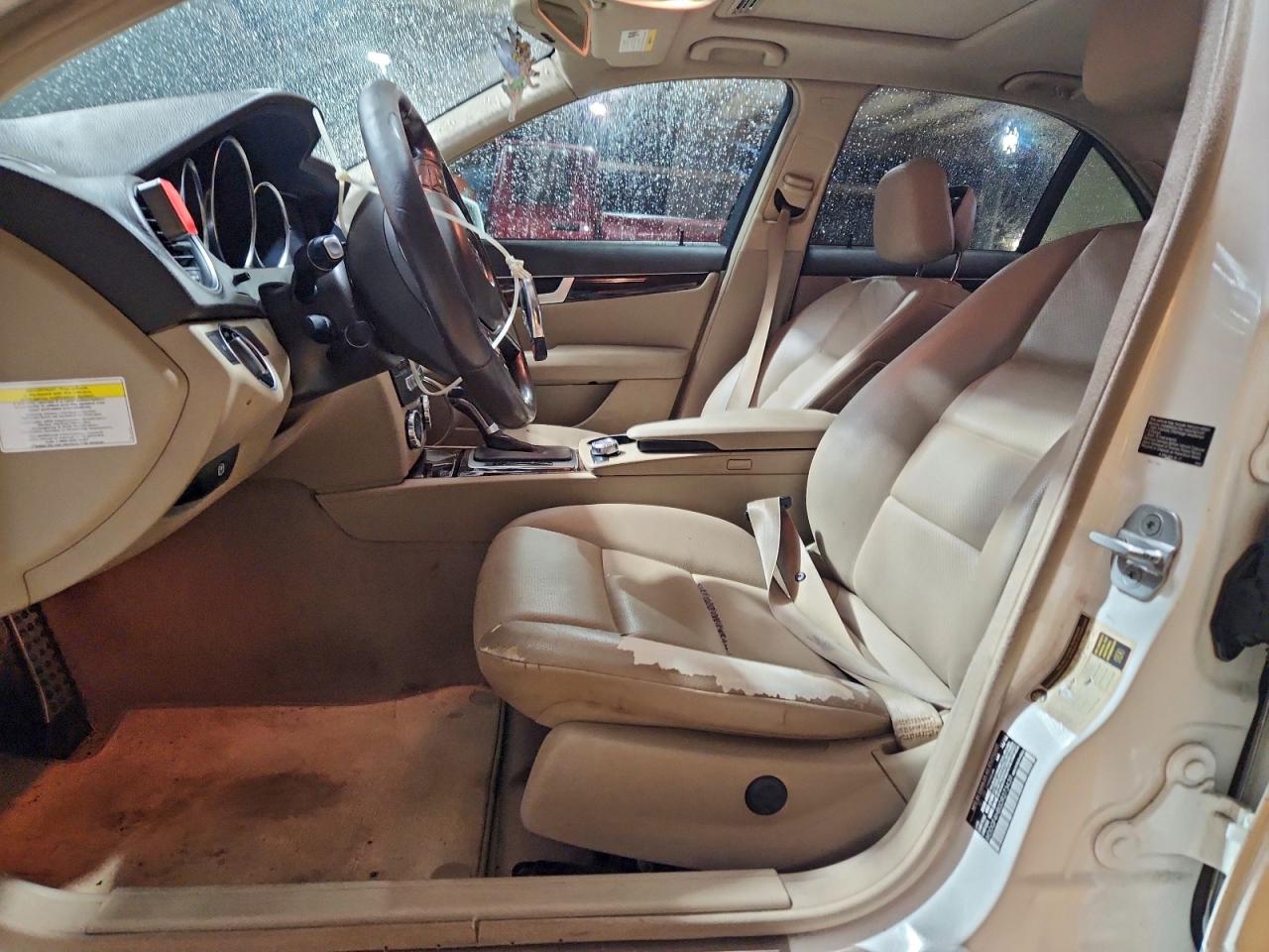 2013 MERCEDES-BENZ C 250 photo 13