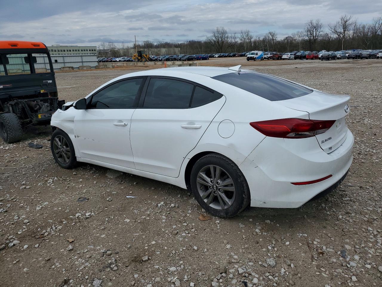 2018 HYUNDAI ELANTRA SEL photo 2
