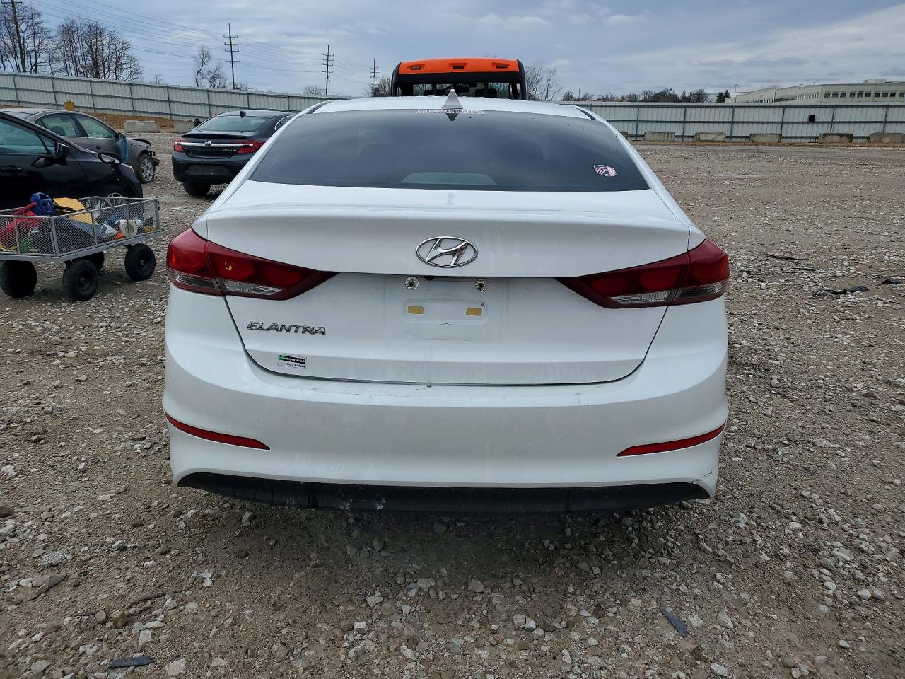 2018 HYUNDAI ELANTRA SEL photo 6