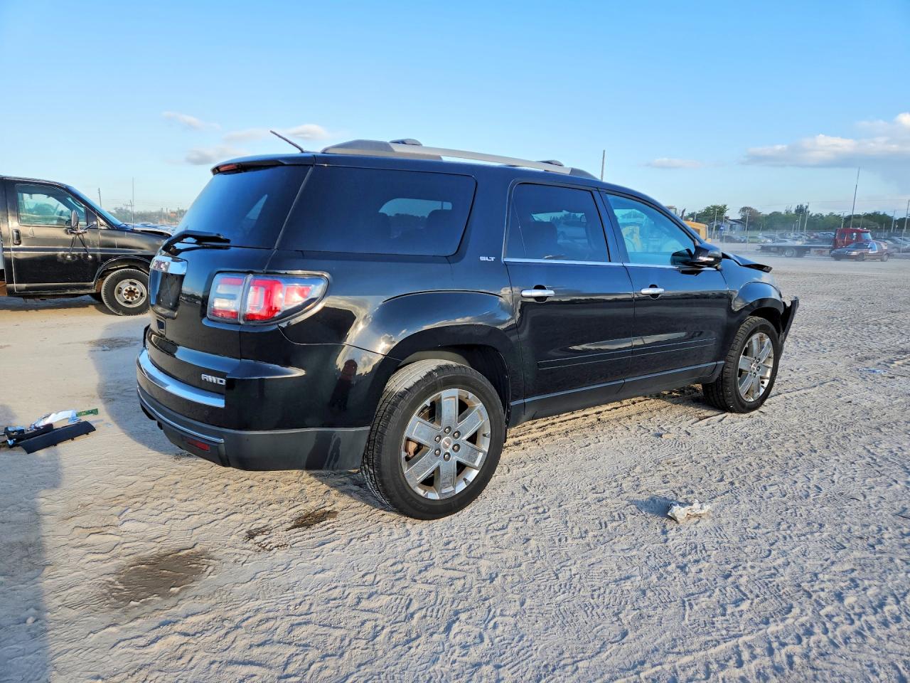 2017 GMC ACADIA LIMITED SLT-2 photo 5