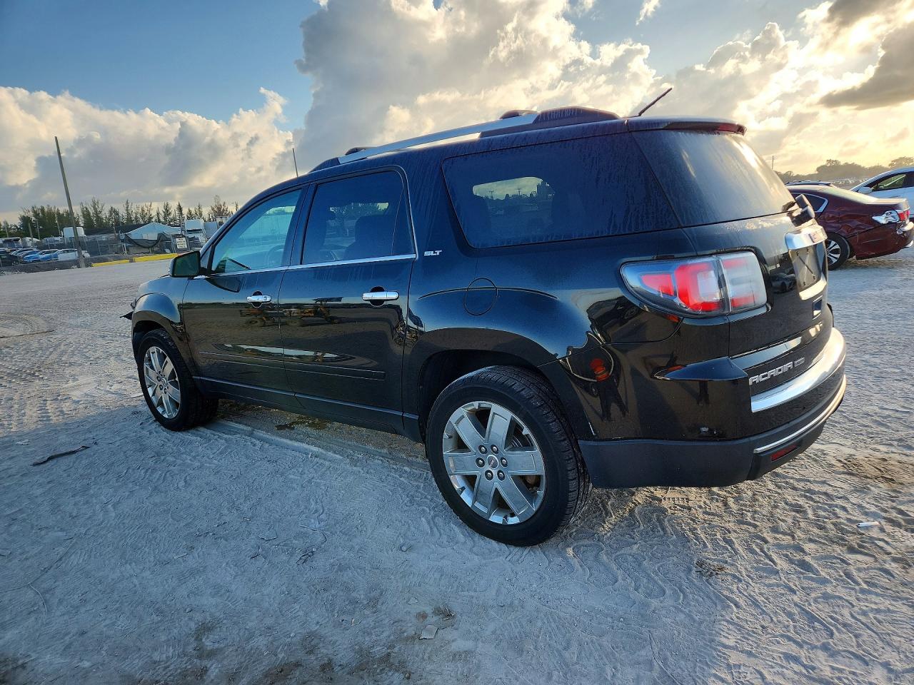 2017 GMC ACADIA LIMITED SLT-2 photo 3