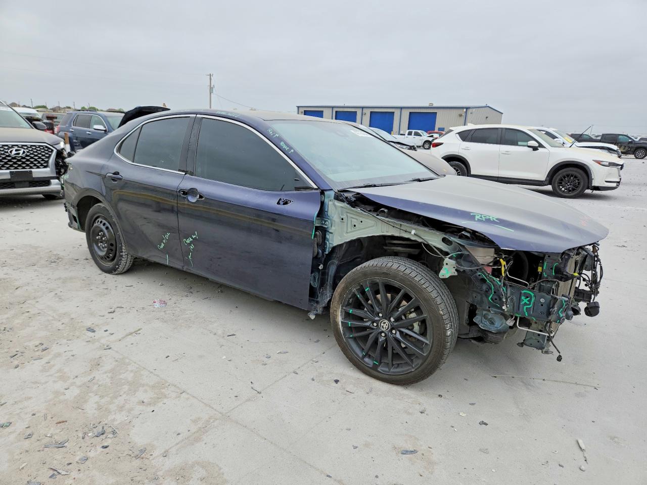 2022 TOYOTA CAMRY XSE photo 7