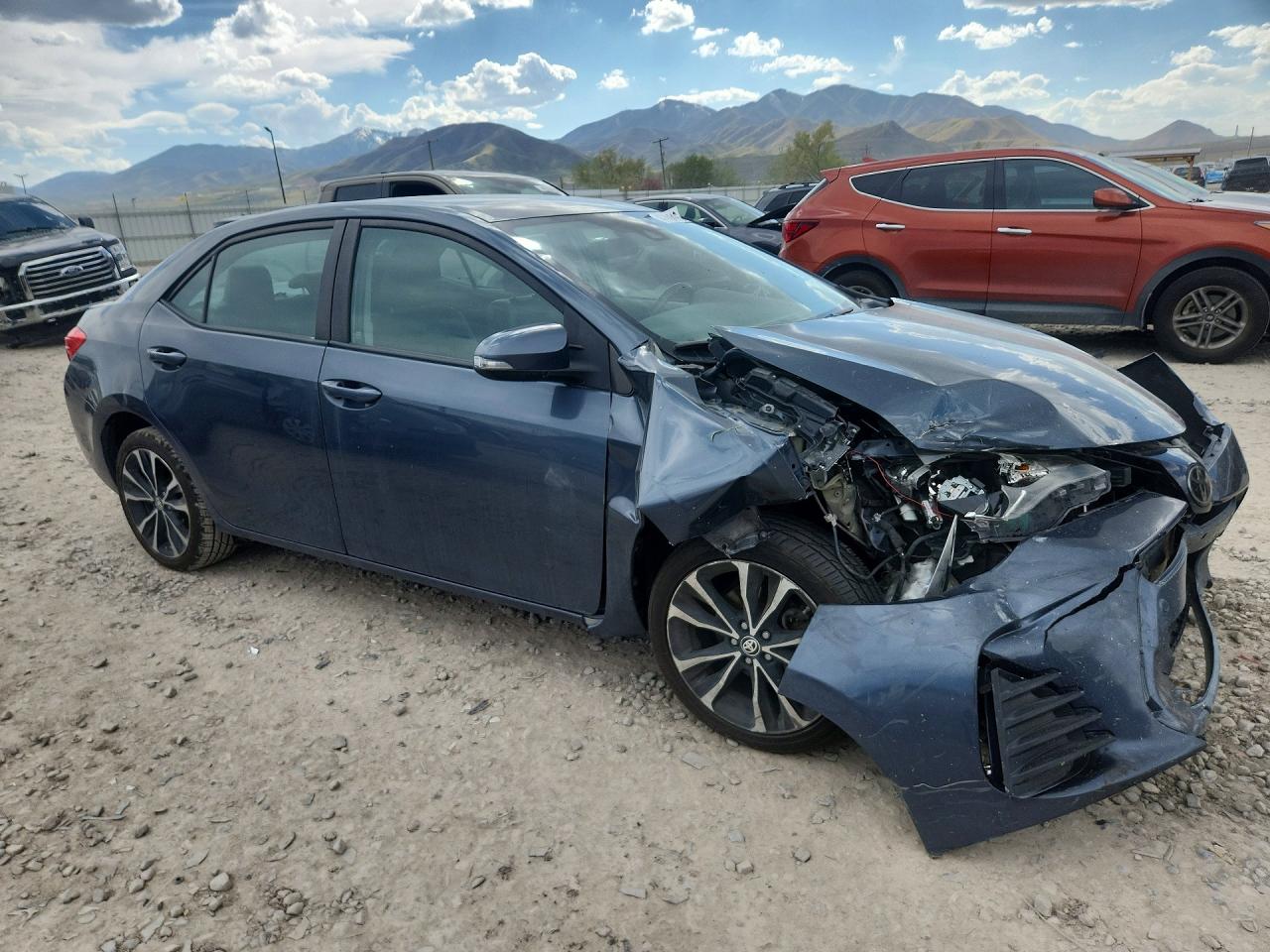 2017 TOYOTA COROLLA SE photo 10