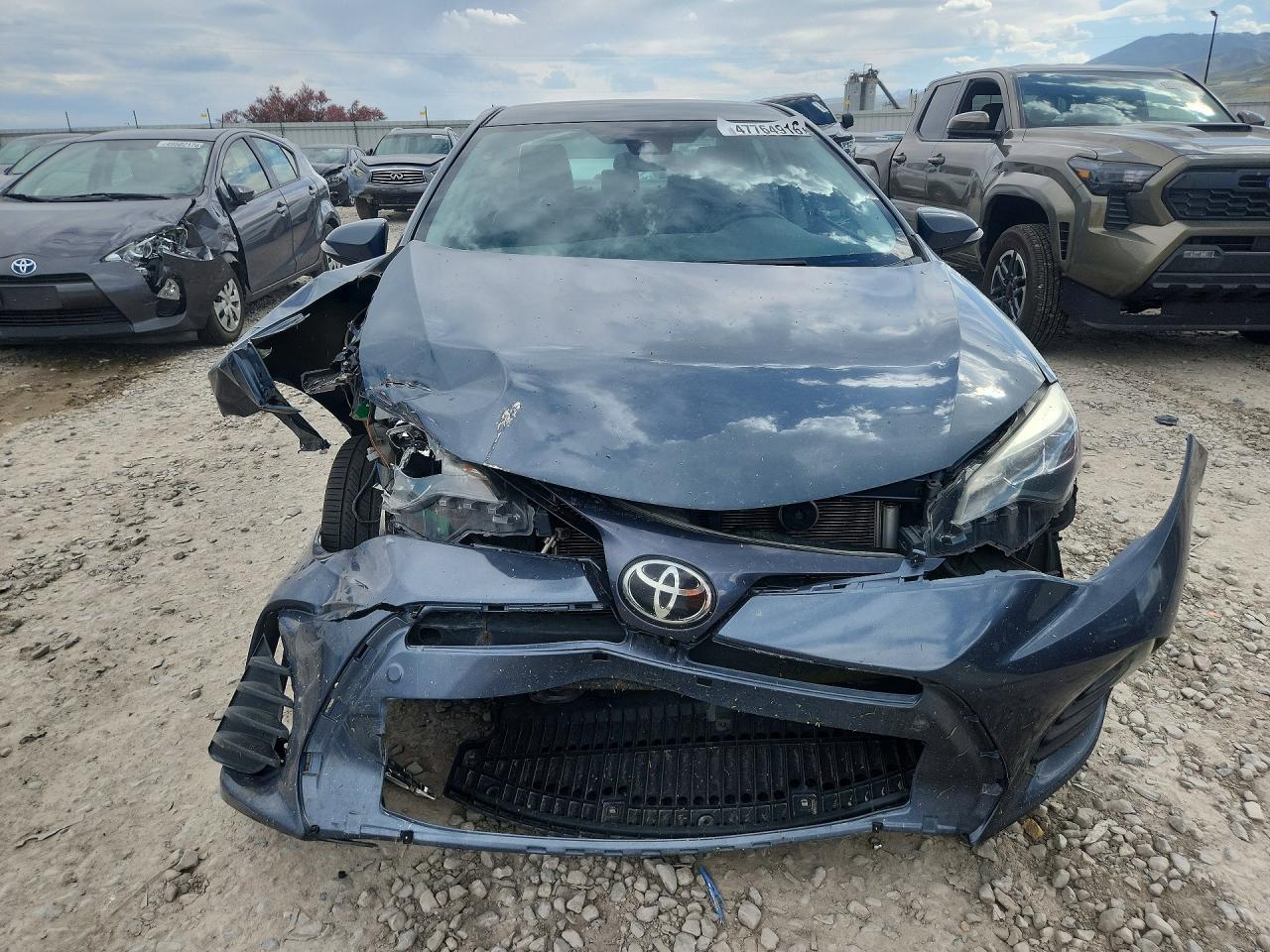 2017 TOYOTA COROLLA SE photo 13