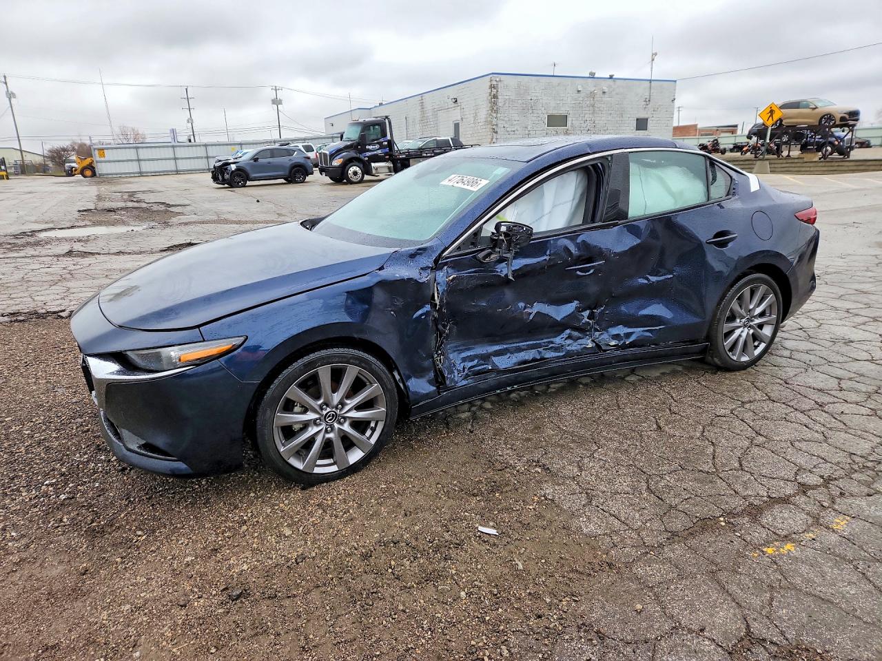 2019 MAZDA 3