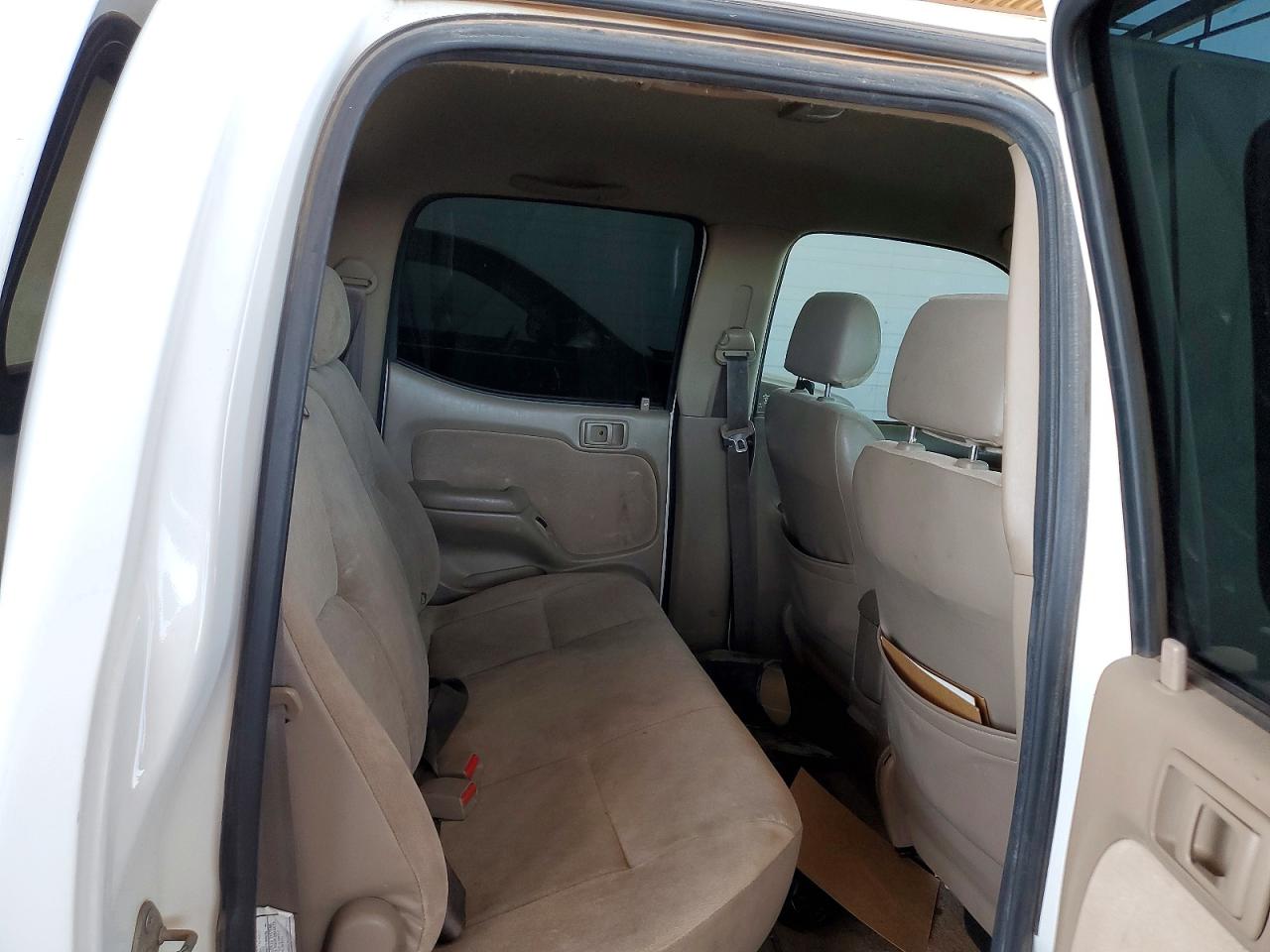 2003 TOYOTA TACOMA V6 photo 19