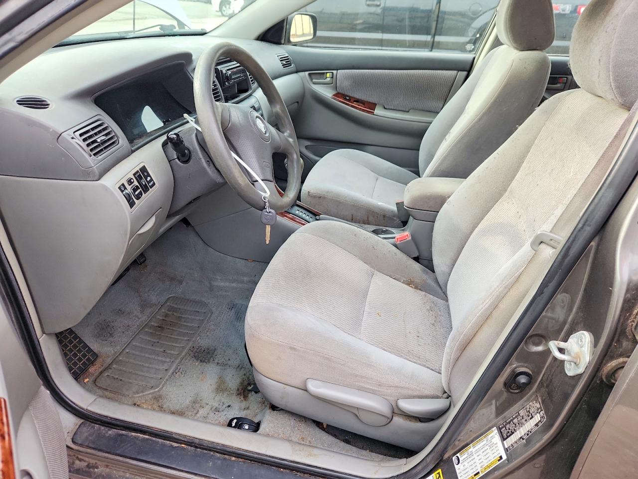 2006 TOYOTA COROLLA LE photo 13