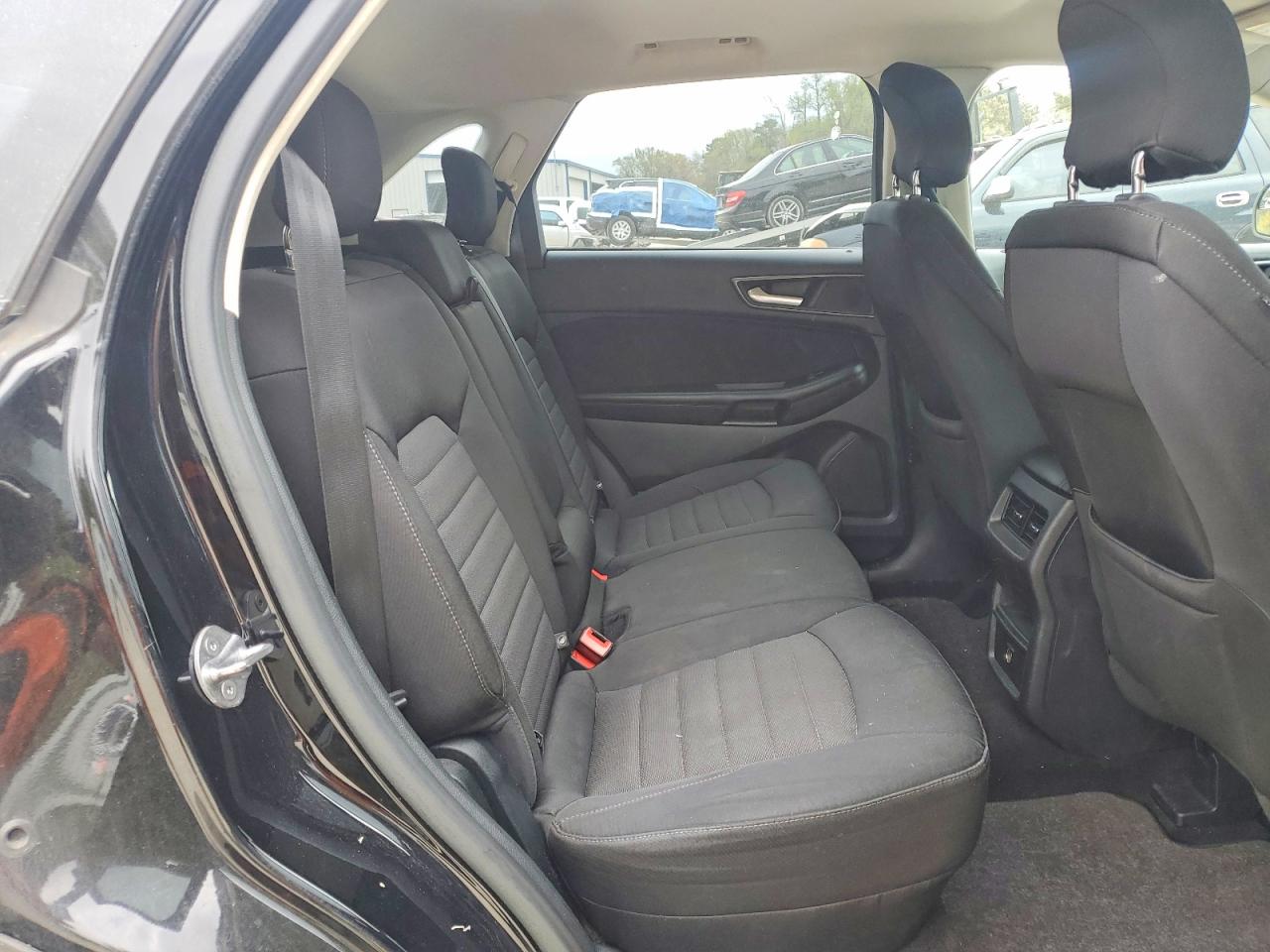 2017 FORD EDGE SE photo 11