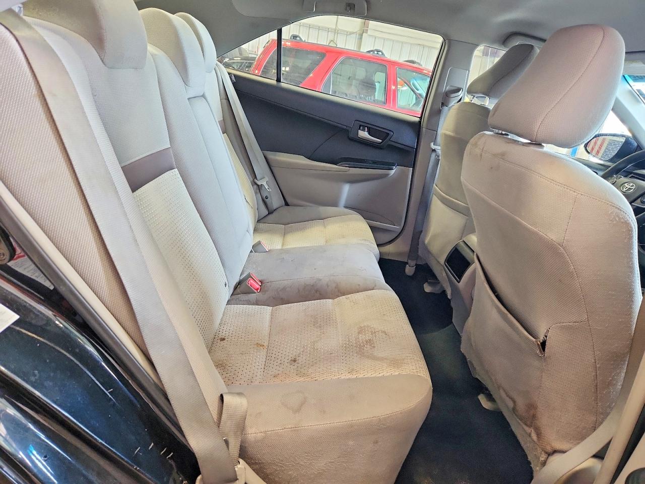 2014 TOYOTA CAMRY LE photo 19