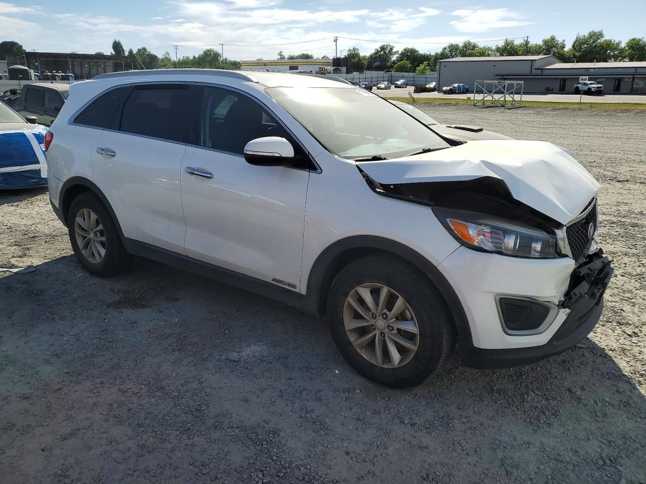 2017 KIA SORENTO LX V6 photo 4