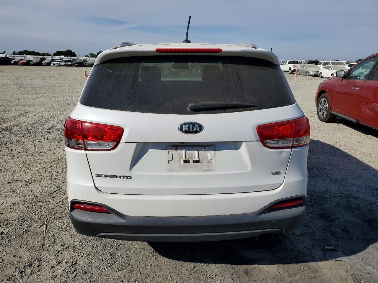 2017 KIA SORENTO LX V6 photo 6