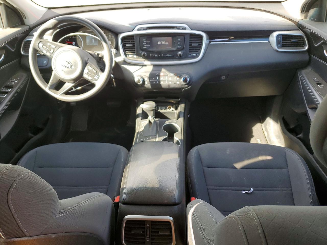 2017 KIA SORENTO LX V6 photo 8