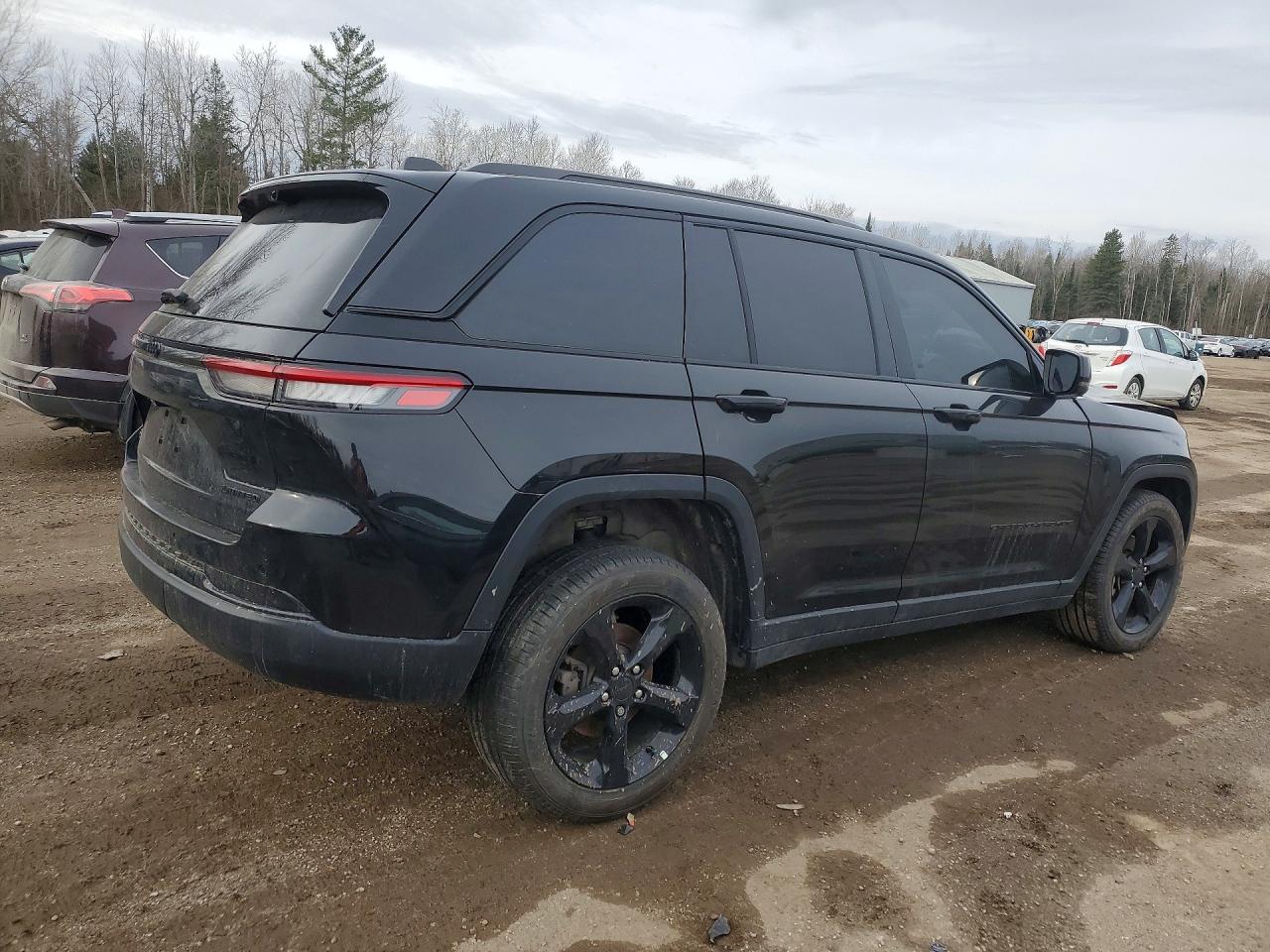 2024 JEEP GRAND CHEROKEE LIMITED photo 5