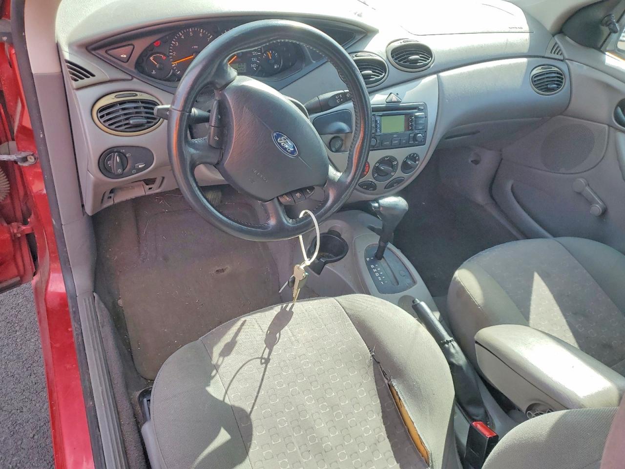 2004 FORD FOCUS ZX3 photo 15