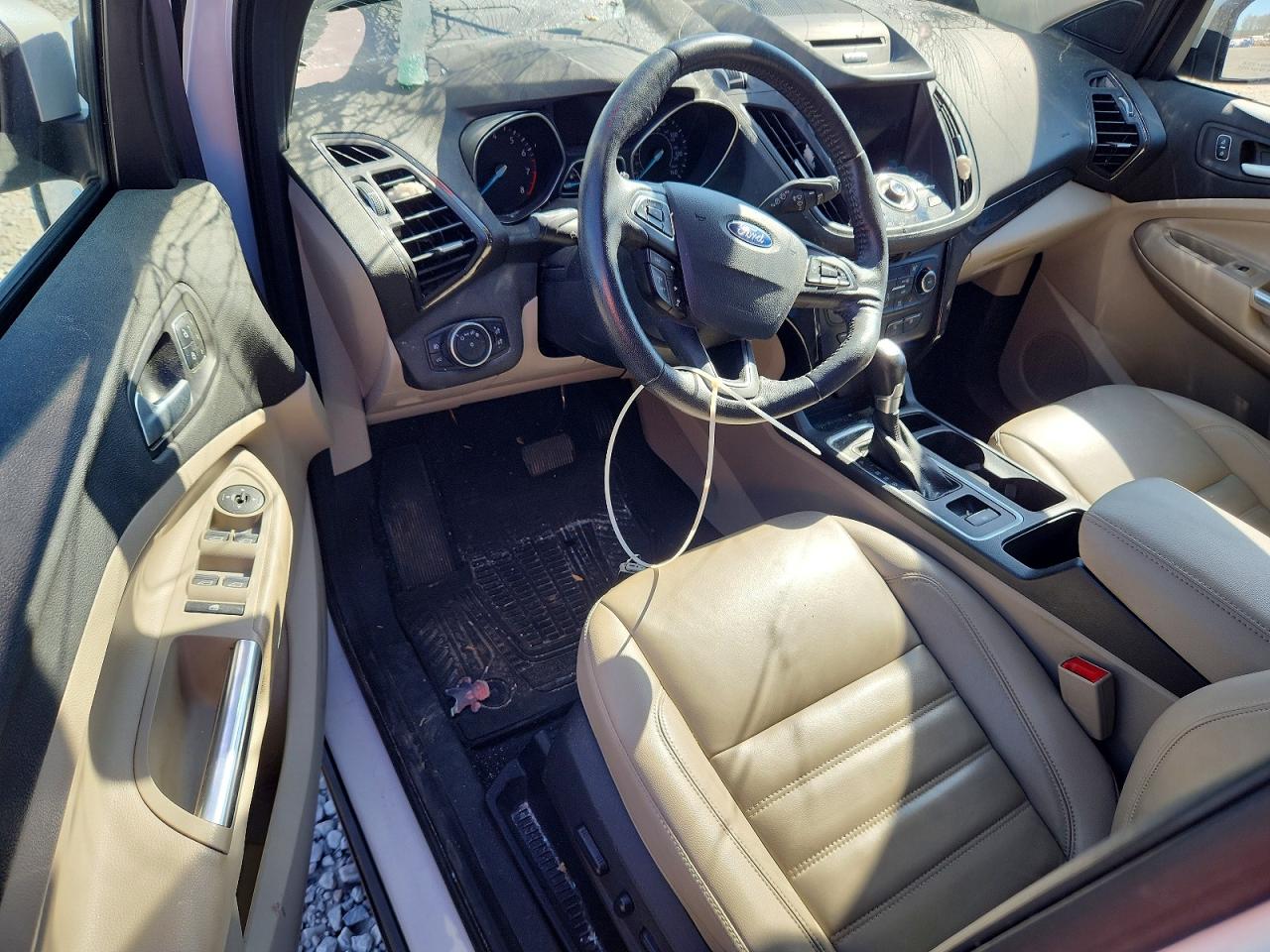 2017 FORD ESCAPE TITANIUM photo 15