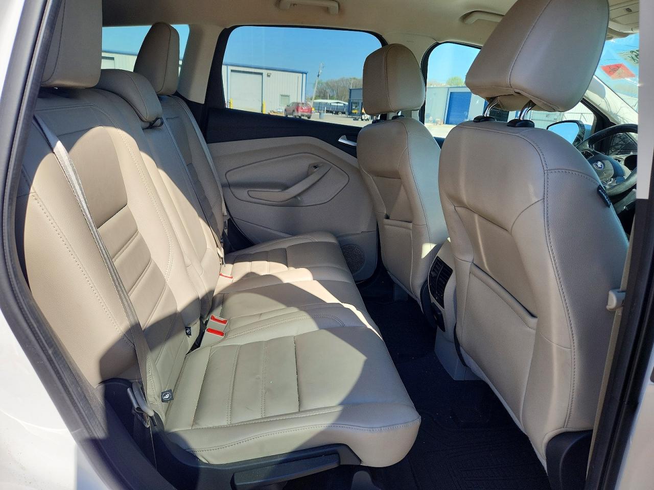2017 FORD ESCAPE TITANIUM photo 19