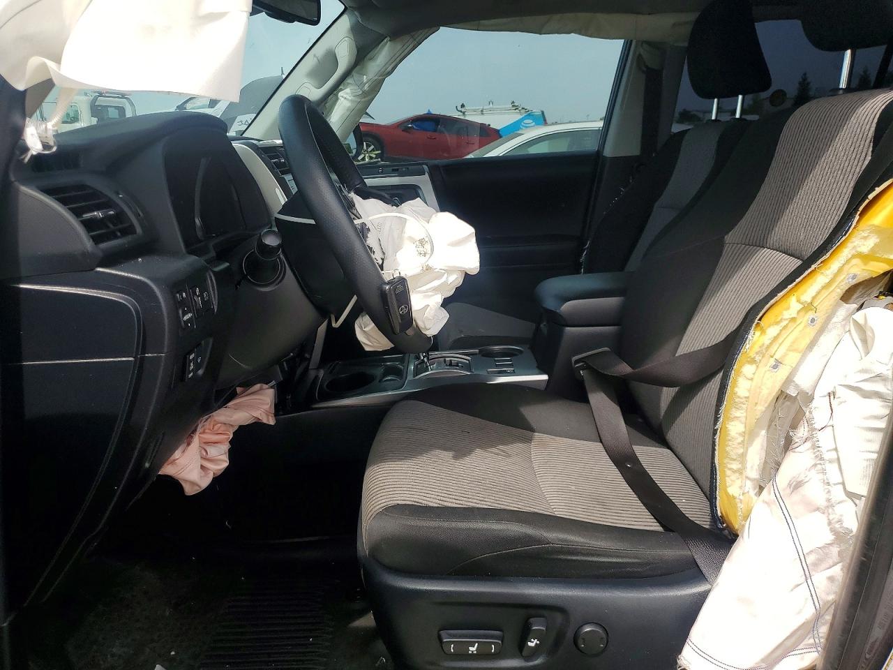 2022 TOYOTA 4RUNNER SR5 photo 19