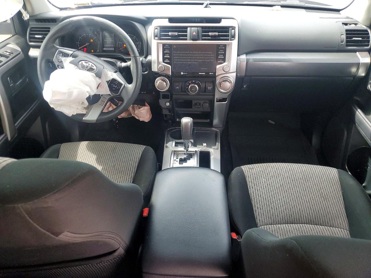 2022 TOYOTA 4RUNNER SR5 photo 22