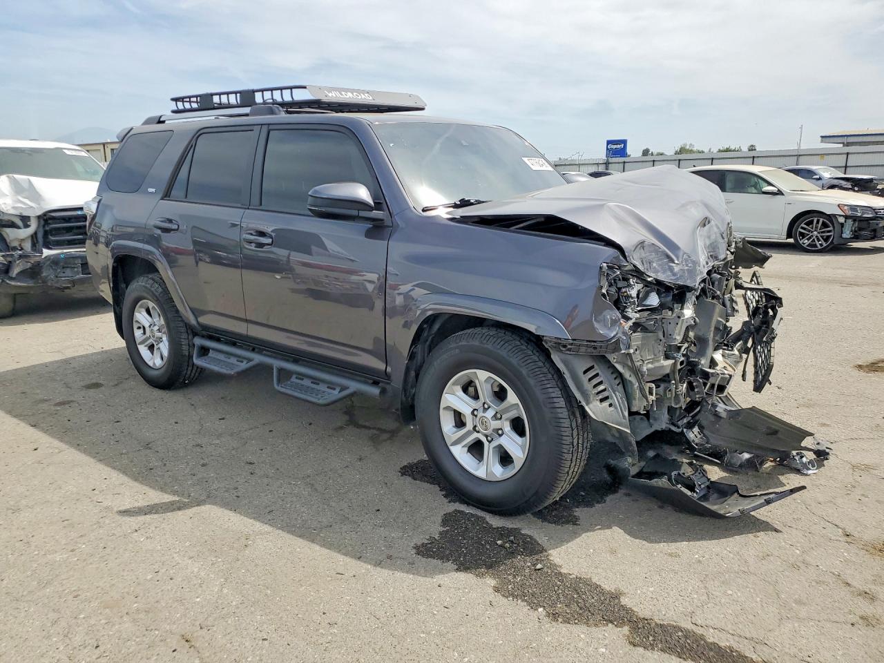 2022 TOYOTA 4RUNNER SR5 photo 10
