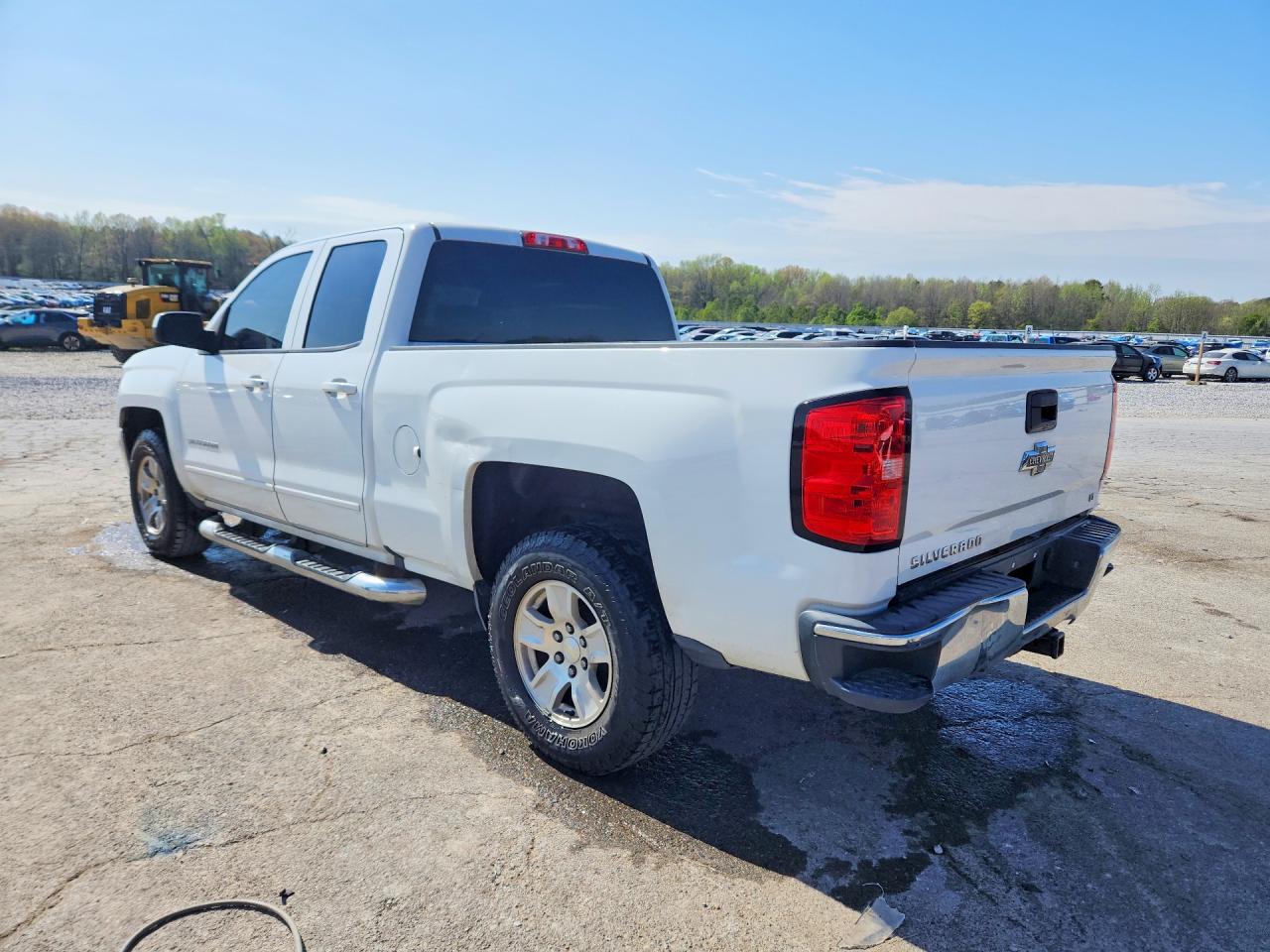 2018 CHEVROLET SILVERADO C1500 LT photo 3
