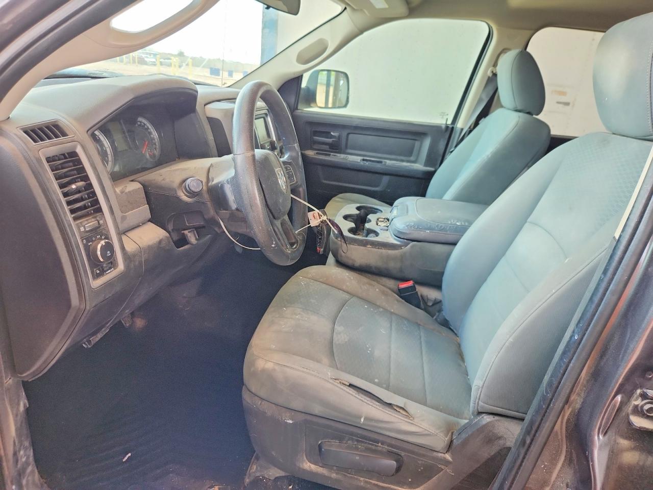 2018 RAM 1500 ST photo 13