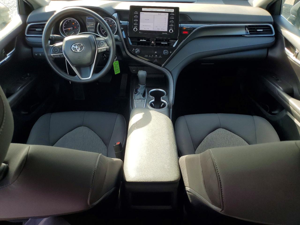 2024 TOYOTA CAMRY LE photo 8
