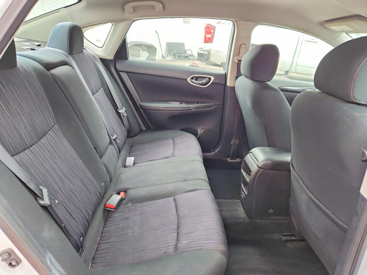 2019 NISSAN SENTRA SV photo 28