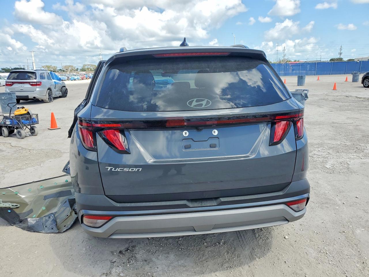 2025 HYUNDAI TUCSON SEL photo 11