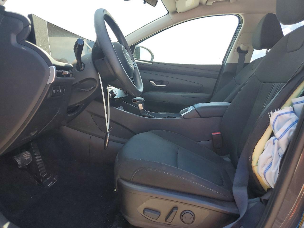 2025 HYUNDAI TUCSON SEL photo 13