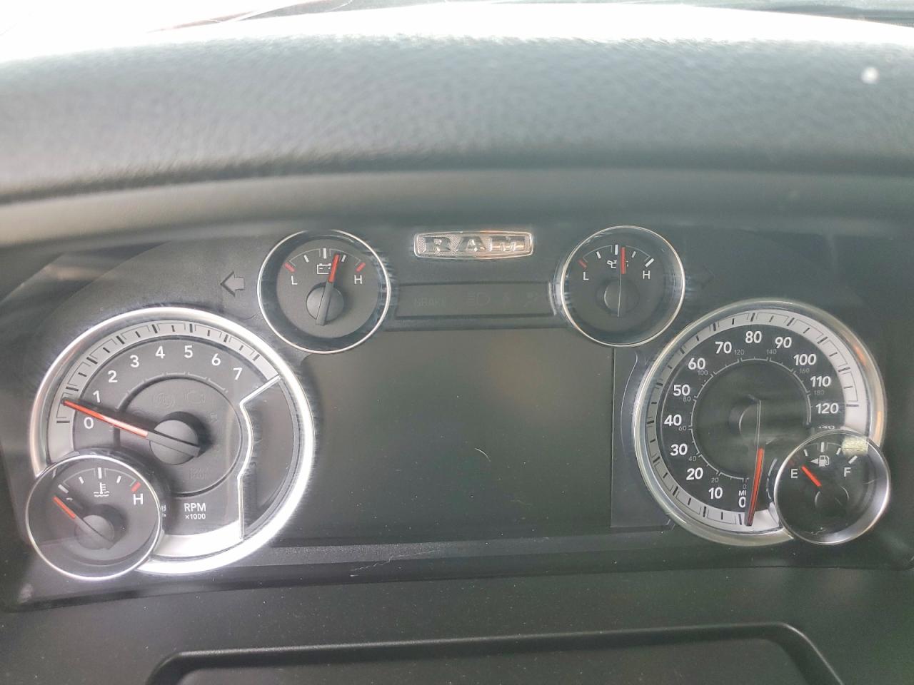 2022 RAM 1500 CLASSIC TRADESMAN photo 9