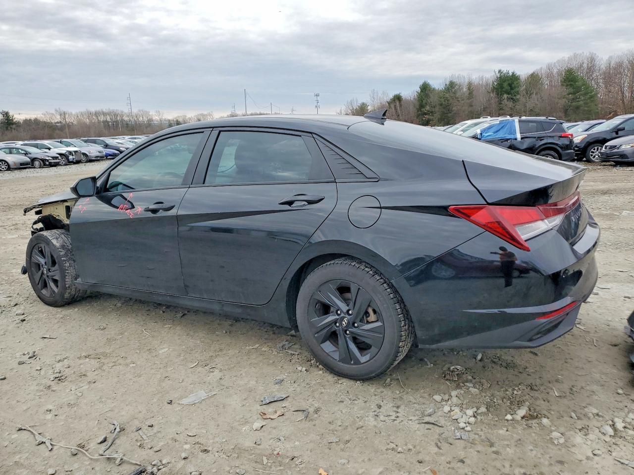 2022 HYUNDAI ELANTRA SEL photo 3