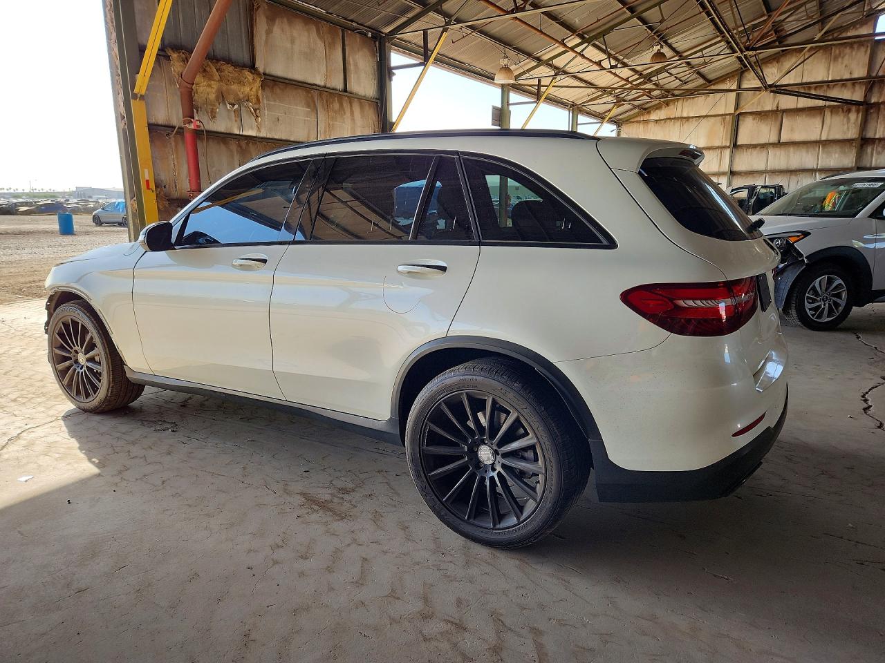 2017 MERCEDES-BENZ GLC 43 4MATIC AMG photo 2
