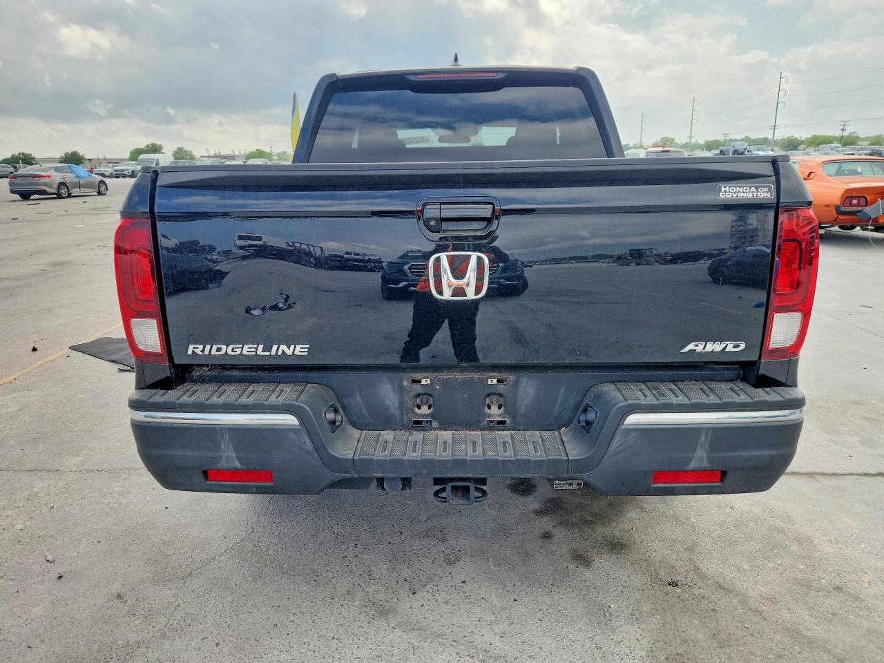 2020 HONDA RIDGELINE SPORT photo 6