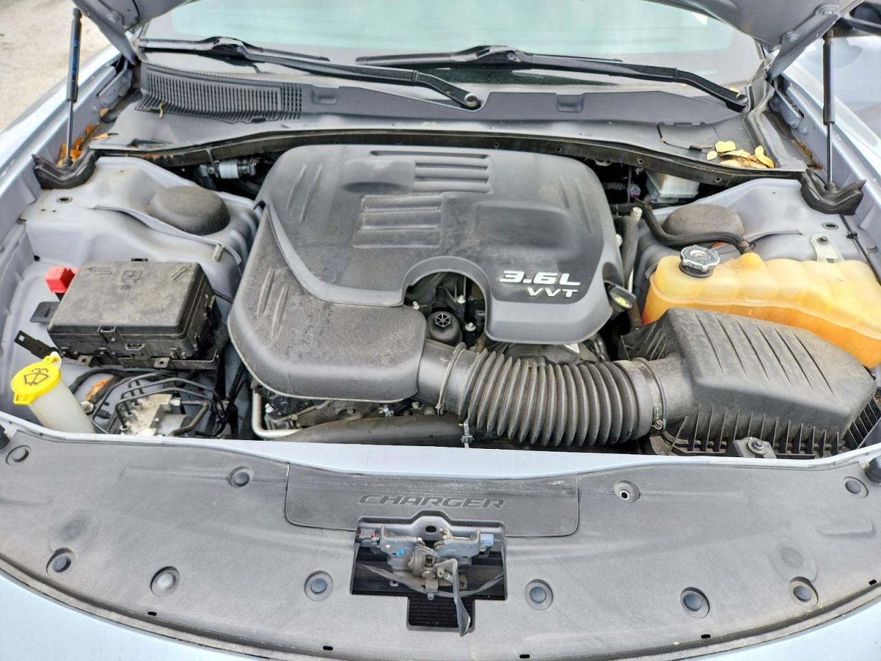 2020 DODGE CHARGER SXT photo 21