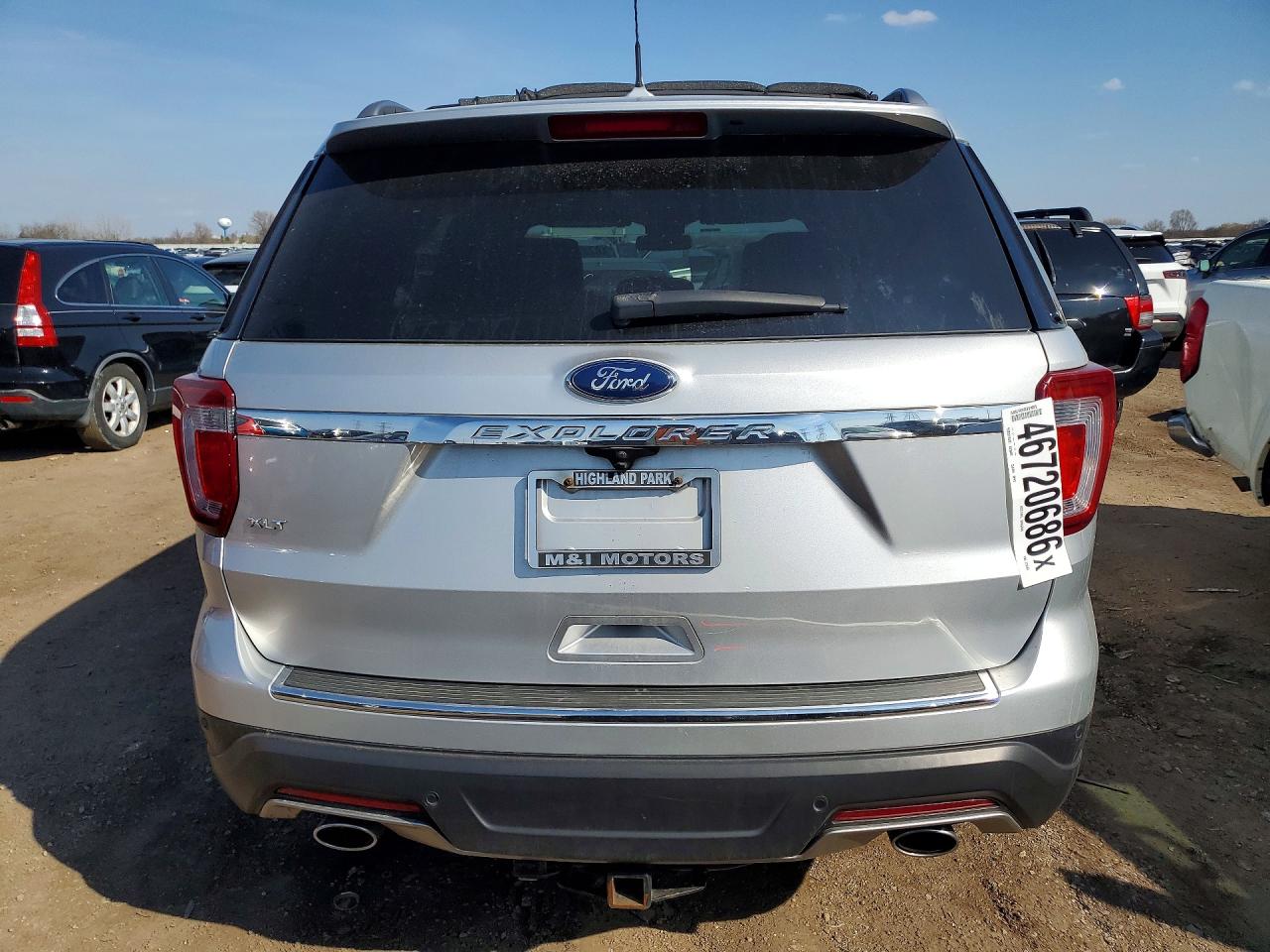 2018 FORD EXPLORER XLT photo 6