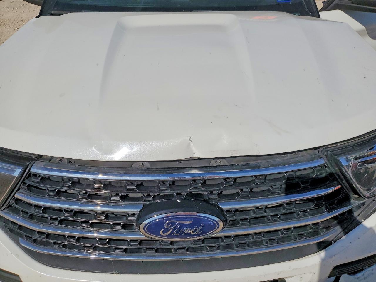 2020 FORD EXPLORER XLT photo 23