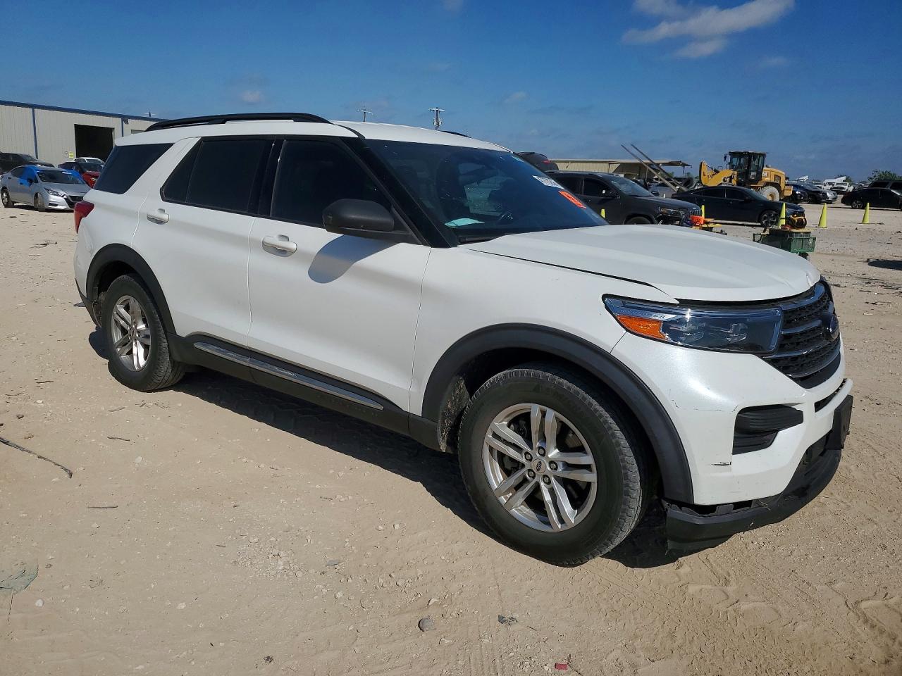 2020 FORD EXPLORER XLT photo 7