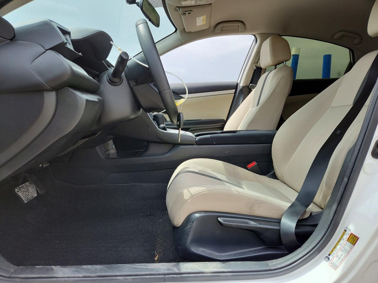 2017 HONDA CIVIC LX photo 7
