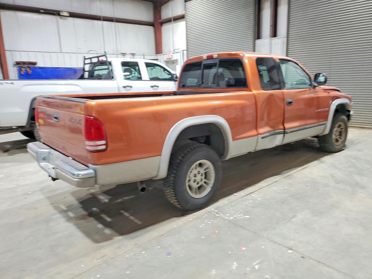 2000 DODGE DAKOTA photo 3