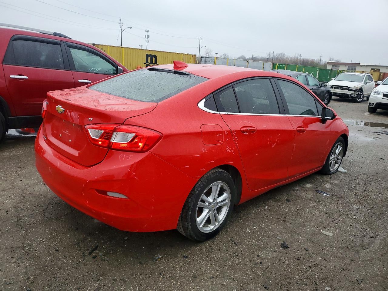 2017 CHEVROLET CRUZE LT photo 3