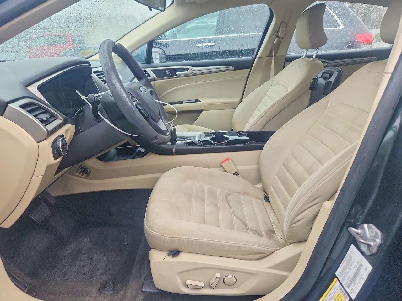 2015 FORD FUSION SE photo 13