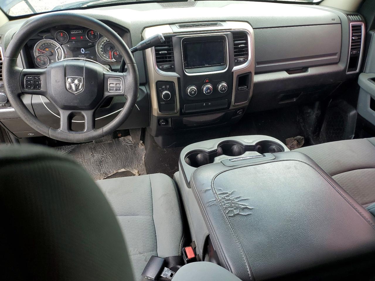 2013 RAM 1500 SLT photo 22