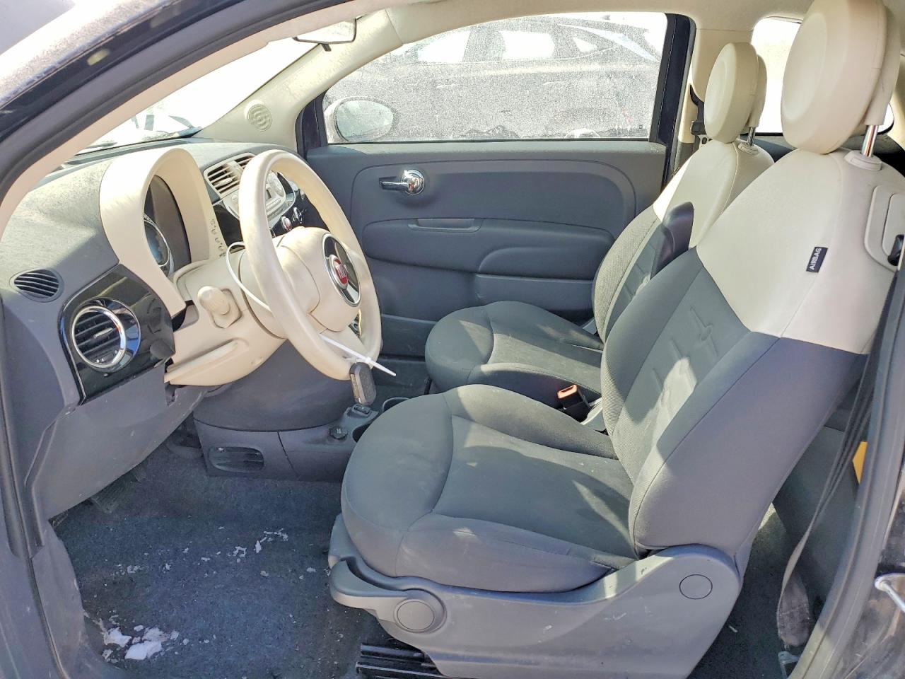 2015 FIAT 500 POP photo 13