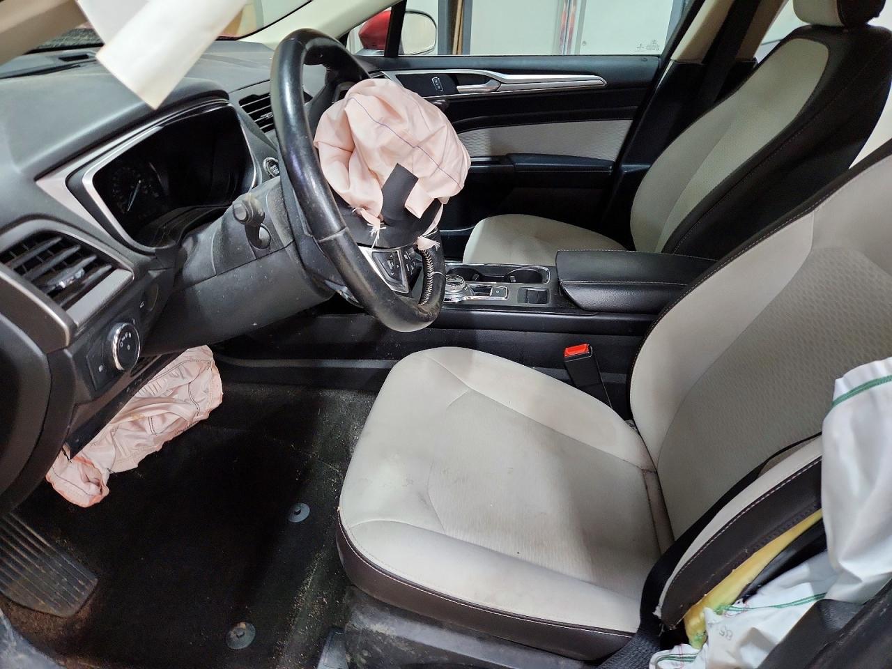 2019 FORD FUSION SE photo 13
