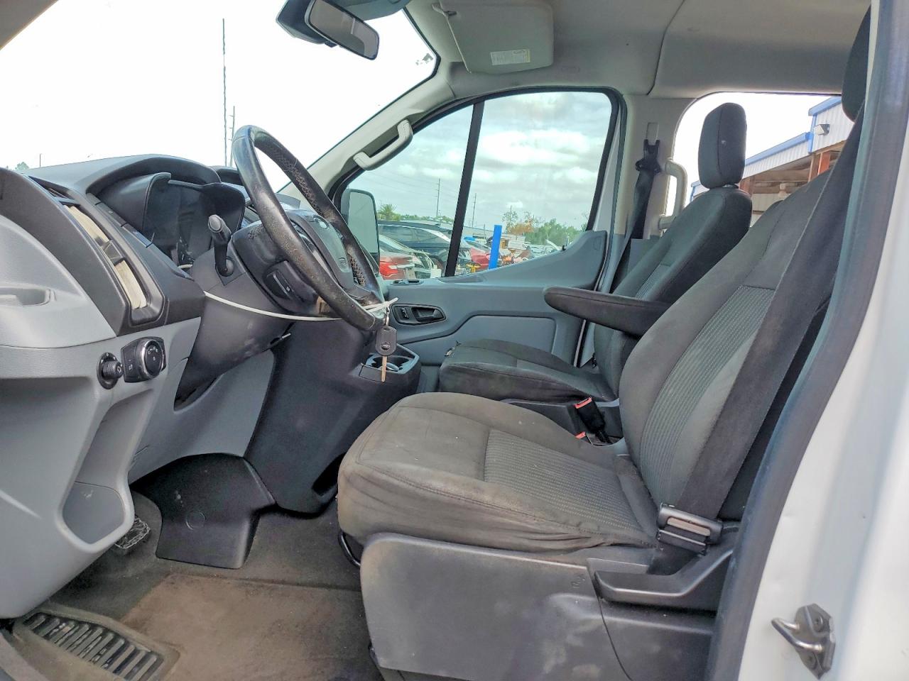 2017 FORD TRANSIT T-350 photo 13