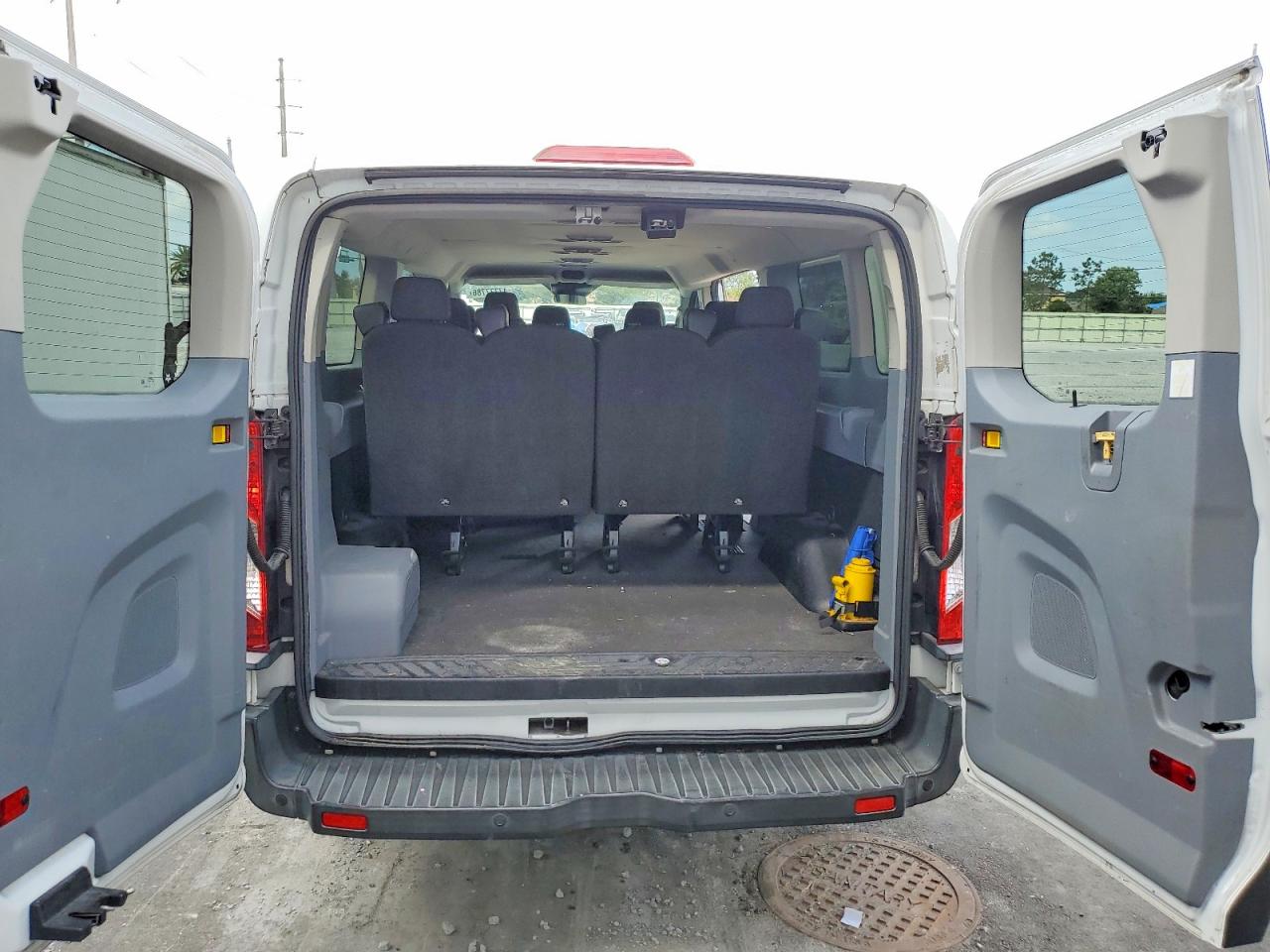 2017 FORD TRANSIT T-350 photo 19