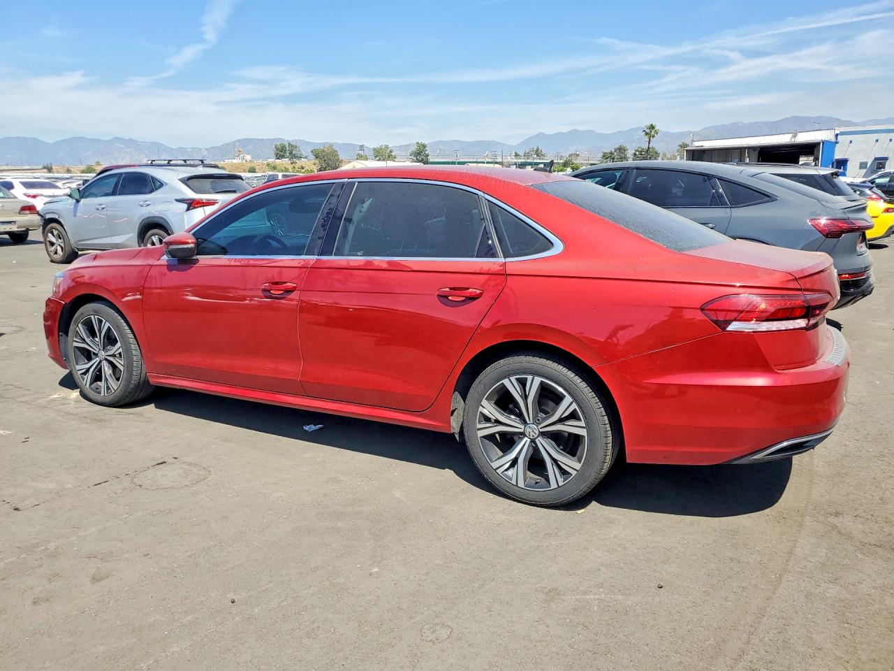 2021 VOLKSWAGEN PASSAT SE photo 3