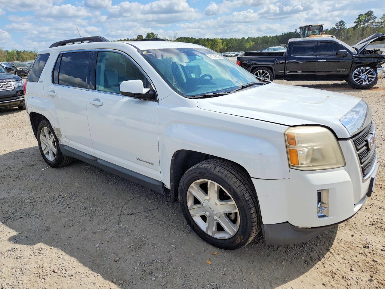 2011 GMC TERRAIN SLT photo 7