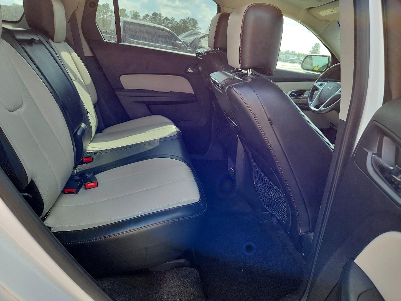 2011 GMC TERRAIN SLT photo 21